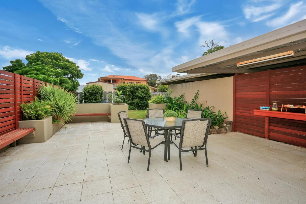 Nautilus Beachside Apartments Bargara Exterior photo