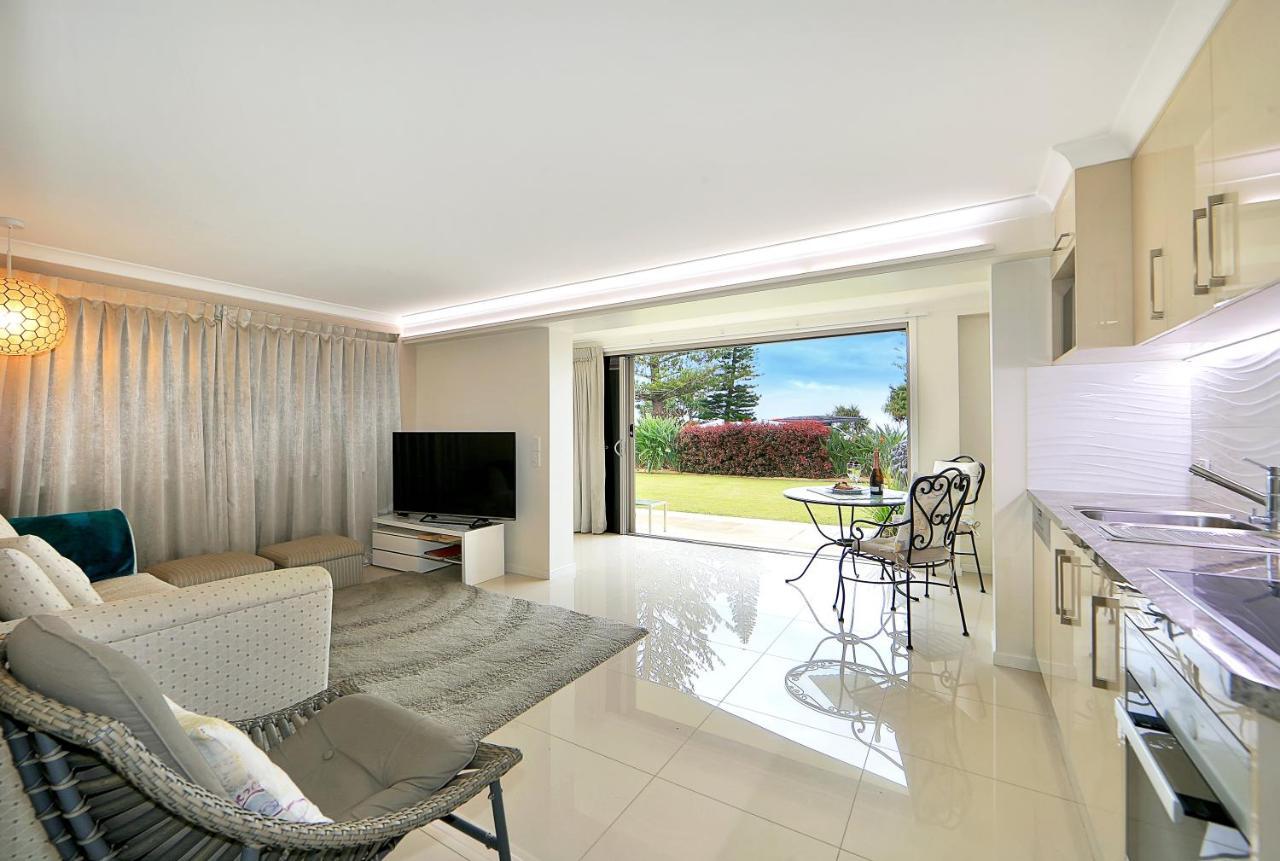 Nautilus Beachside Apartments Bargara Room photo