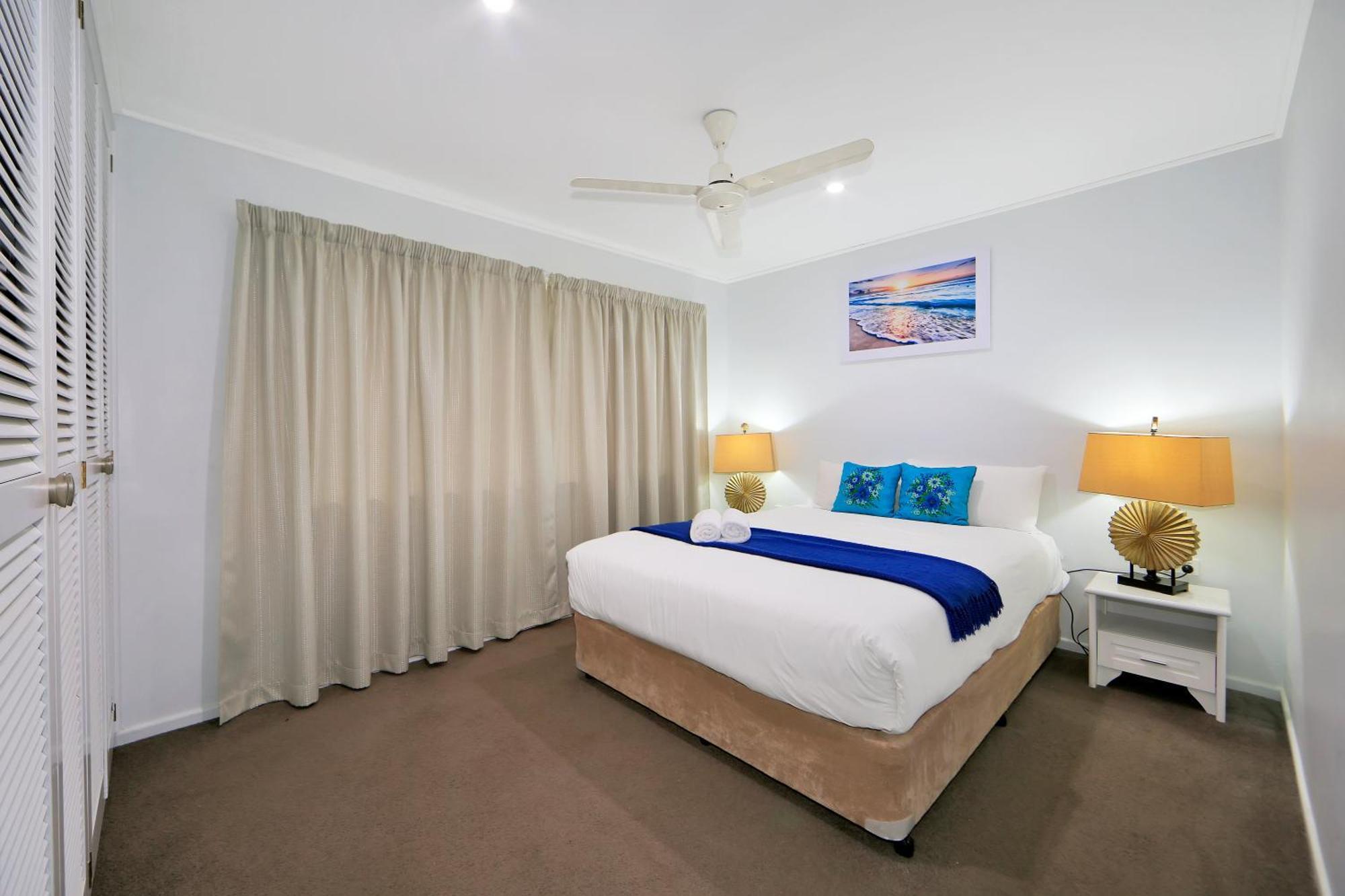 Nautilus Beachside Apartments Bargara Room photo