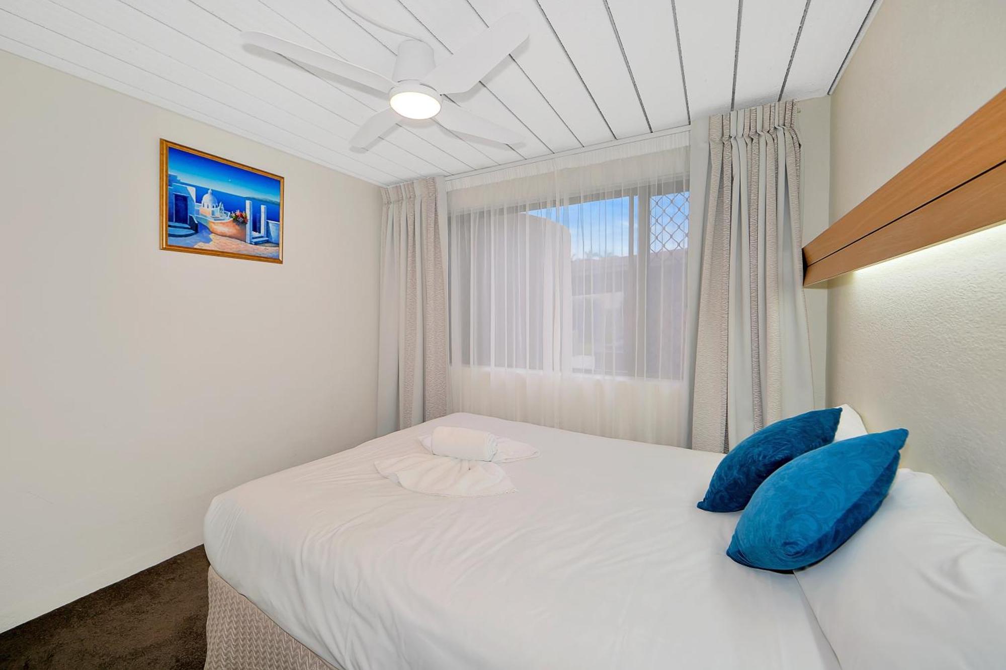 Nautilus Beachside Apartments Bargara Room photo