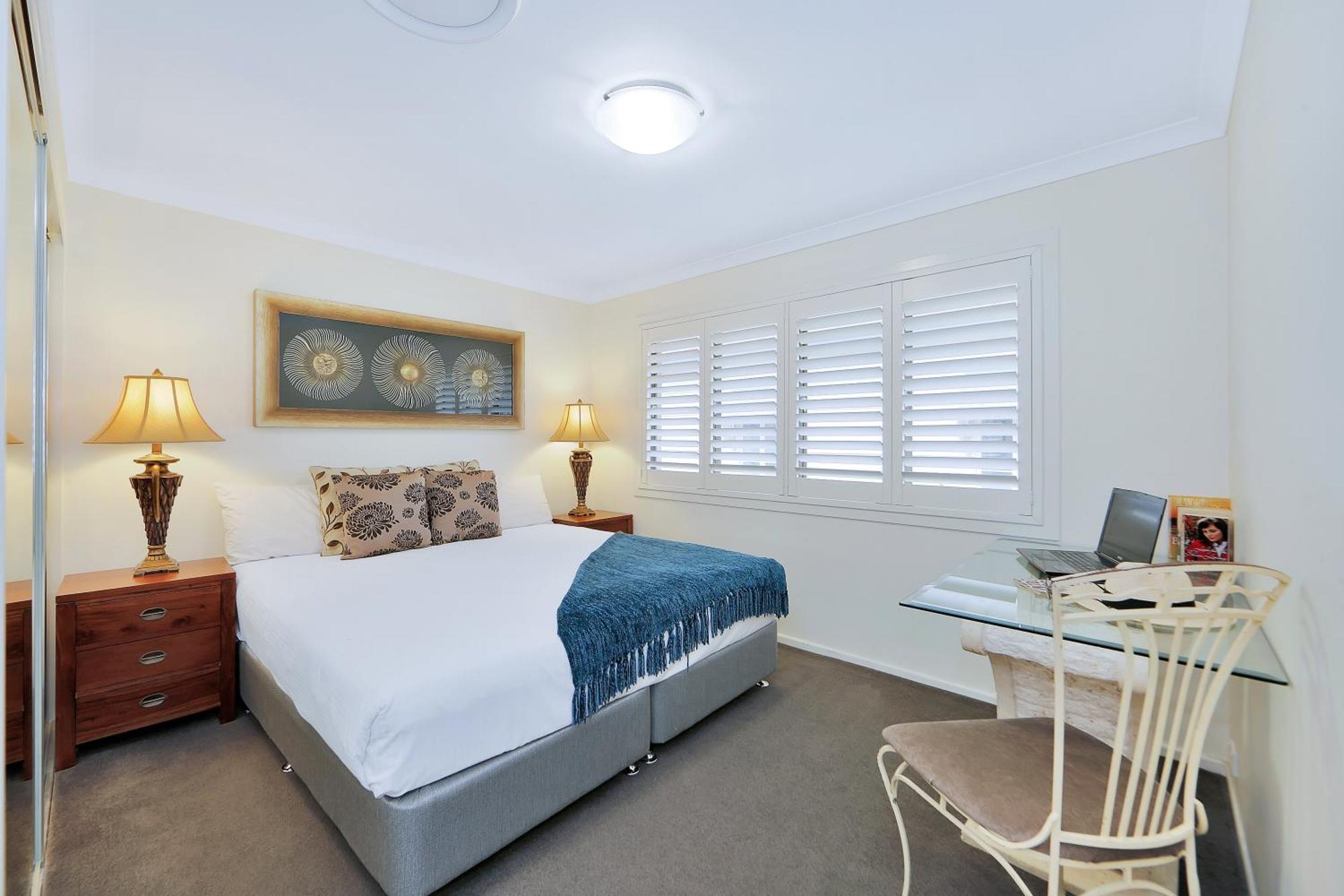 Nautilus Beachside Apartments Bargara Room photo