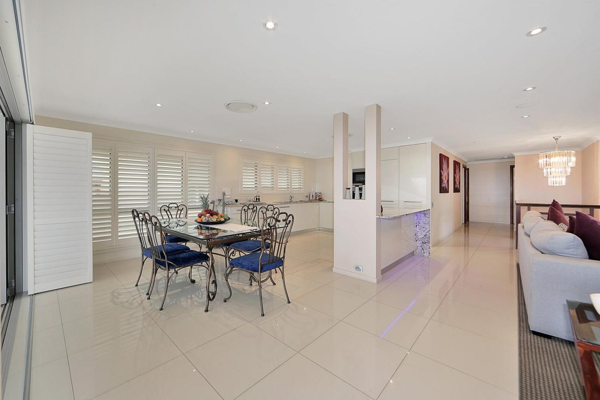 Nautilus Beachside Apartments Bargara Room photo